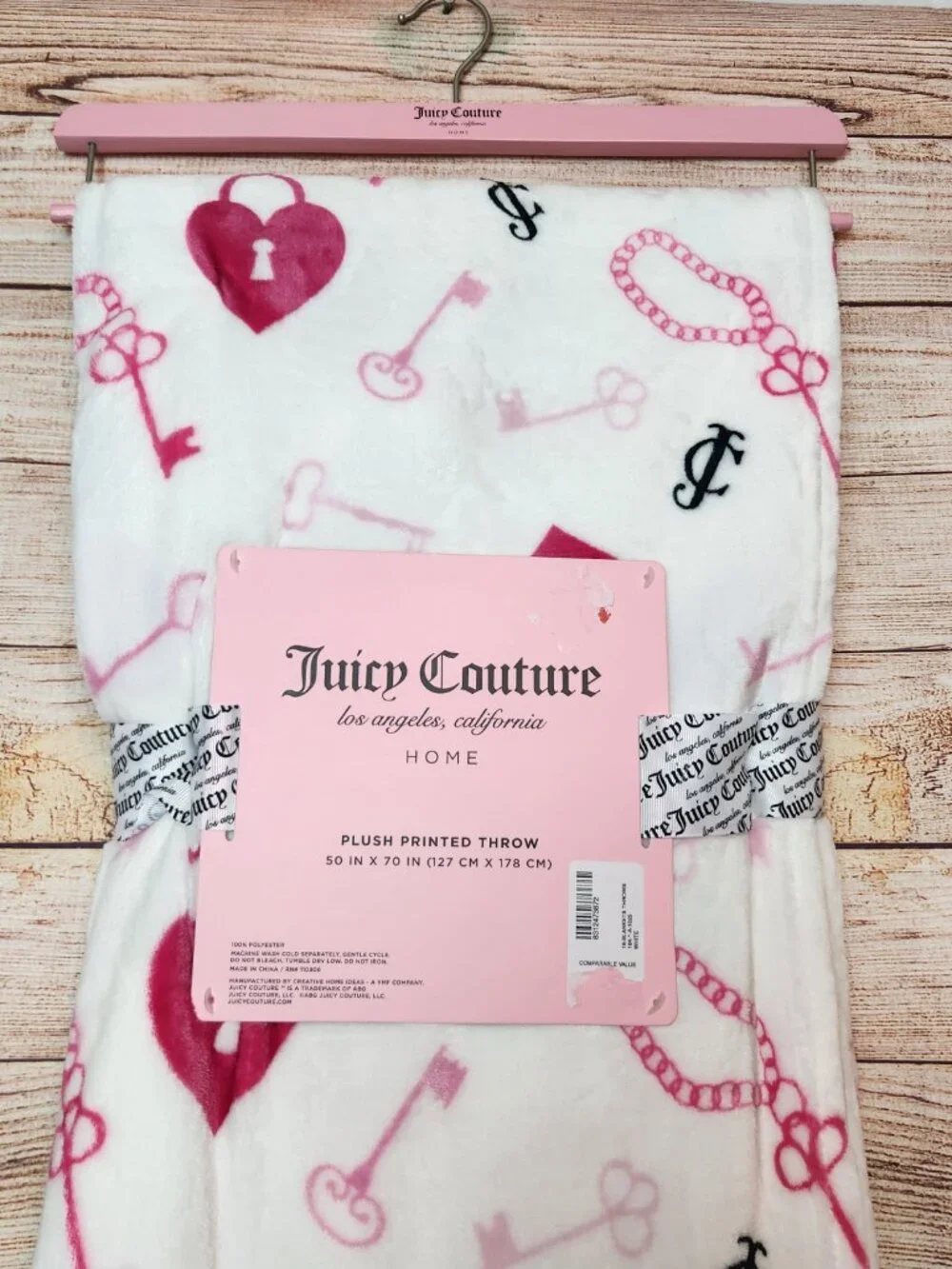 New in Package Juicy Couture Plush Printed Throw Blanket 50' by 70' Really Soft